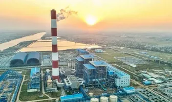 Toàn cảnh Nhà máy Nhiệt điện Thái Bình 2 lúc hoàng hôn